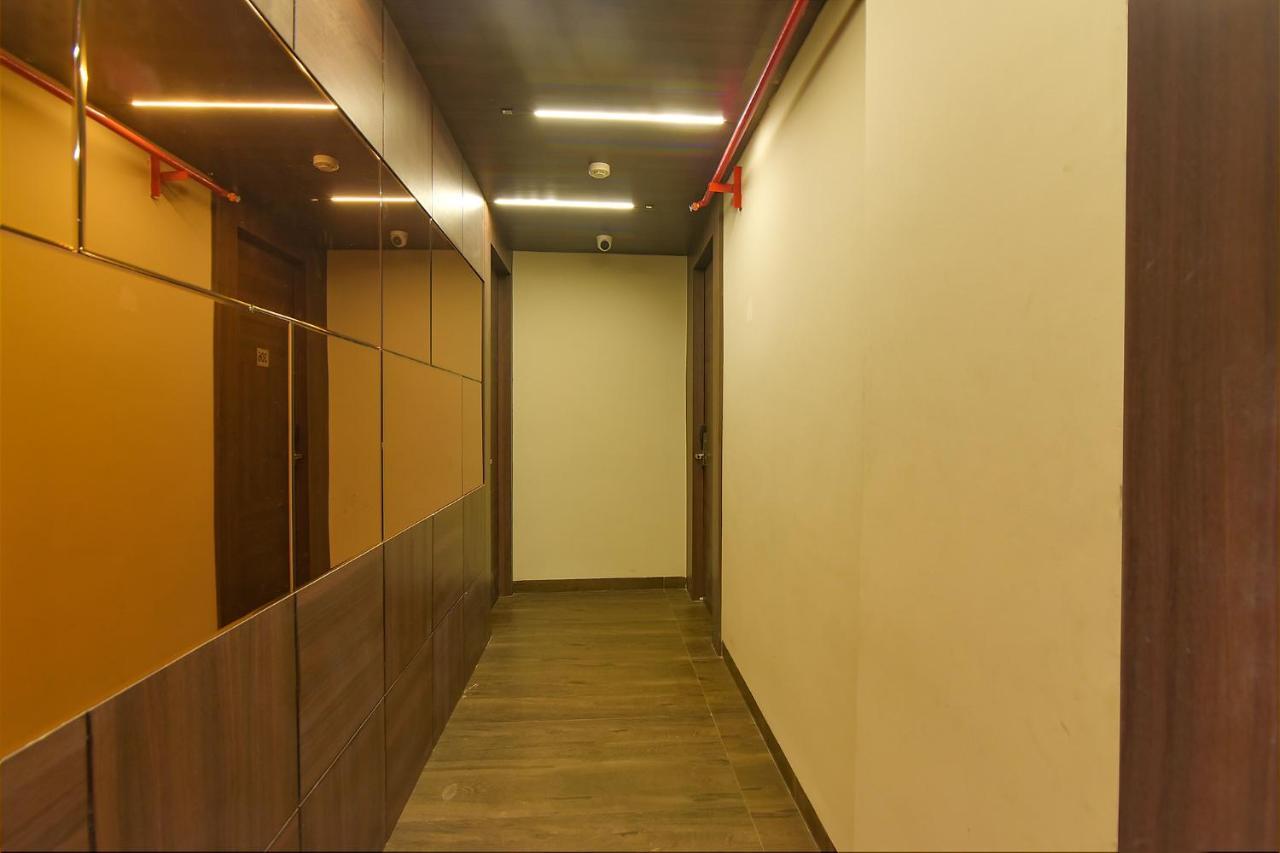 Fabhotel Eros 282 - Nr Sreebhumi Liluāh Exterior foto
